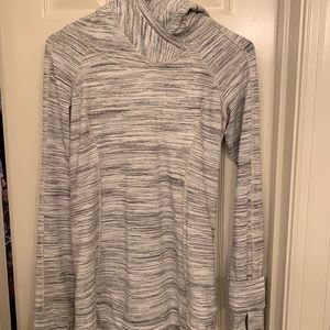 EUC Lululemon hoodie sweatshirt